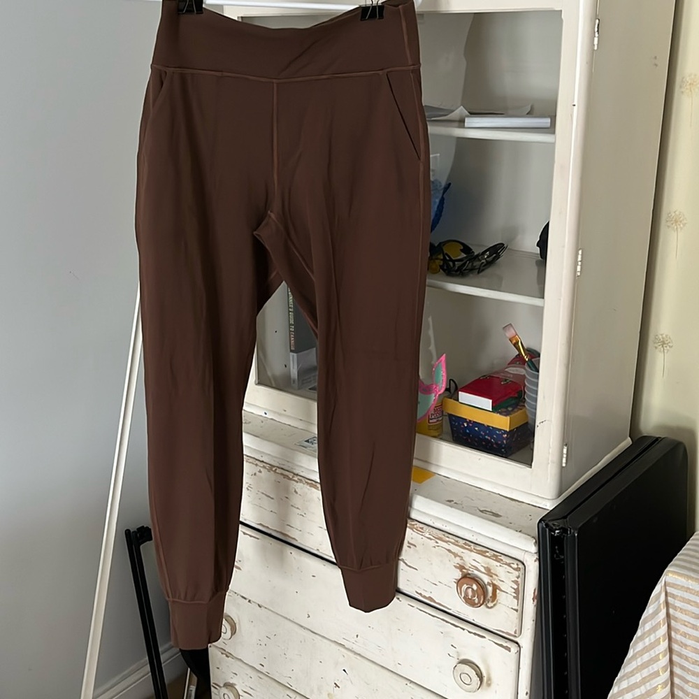 Lululemon joggers women’s 10 brown